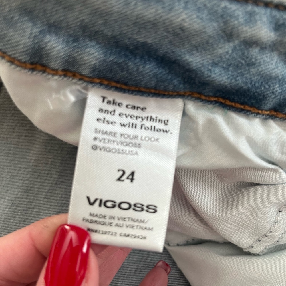 Vigoss Women's Light Wash Distressed Short Blue Denim Shorts Plus Size 24 - Picture 10 of 14